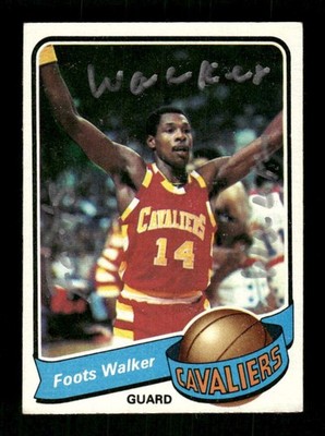 1979-80 Topps  42 Foots Walker signed auto autograph  EX silver sharpie  BXCP56