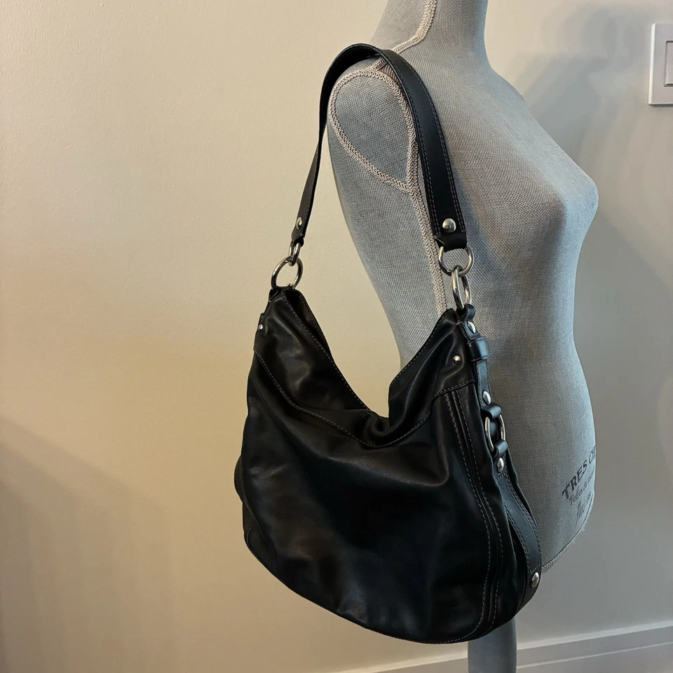 Bolso de hombro vintage Coach Zoe Hobo cuero negro Foto 2 de 4