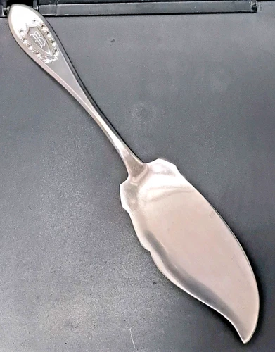 International Silver Co. Napoleon Pattern Sterling Silver Fish Server/Slice 925