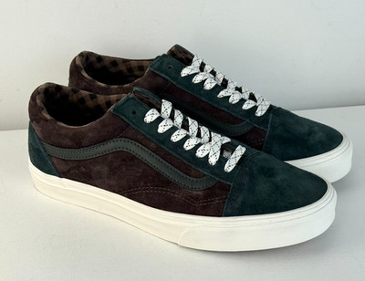 Men's 9.5, Women's 11 - Vans Old Skool Pig Suede Scarab Green/Brown Low Sneaker