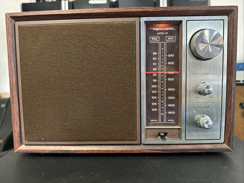 Realistic MTA-11 AM FM Radio Model 12-690 Taiwan Radio Shack Works See Video!