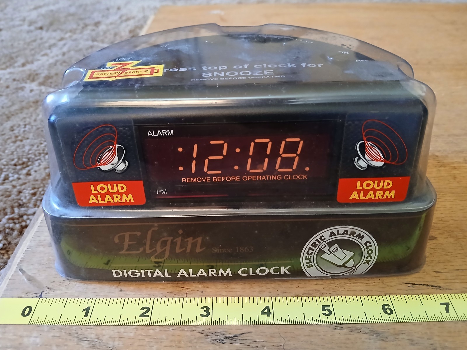 Elgin digital Alarm Clock - NOS