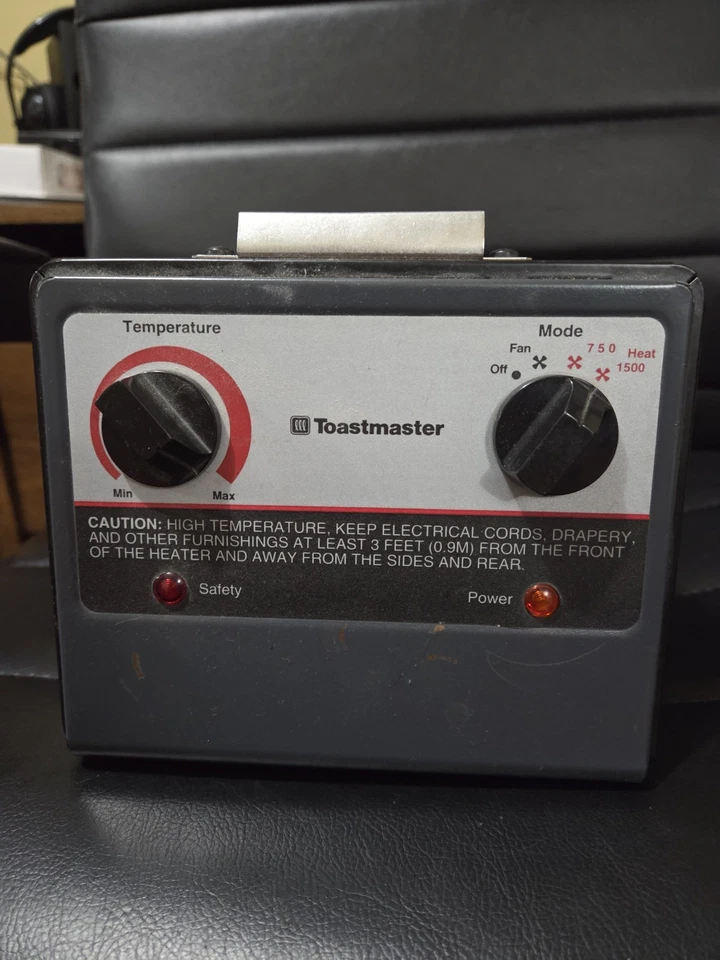 Calentador de espacio Toastmaster 2517 ventilador de 3 velocidades control de temperatura variable funciona muy bien Foto 3 de 4