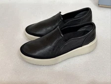 Vionic Women's Kearny Platform Slip On Sneaker Black Leather Size 8 Wide