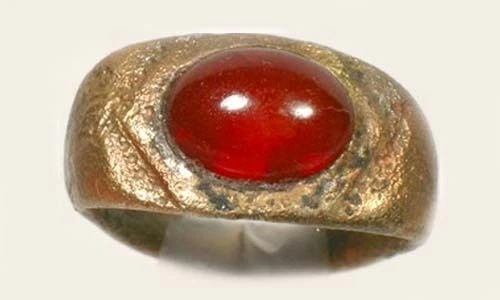 Anelli antichi in bronzo