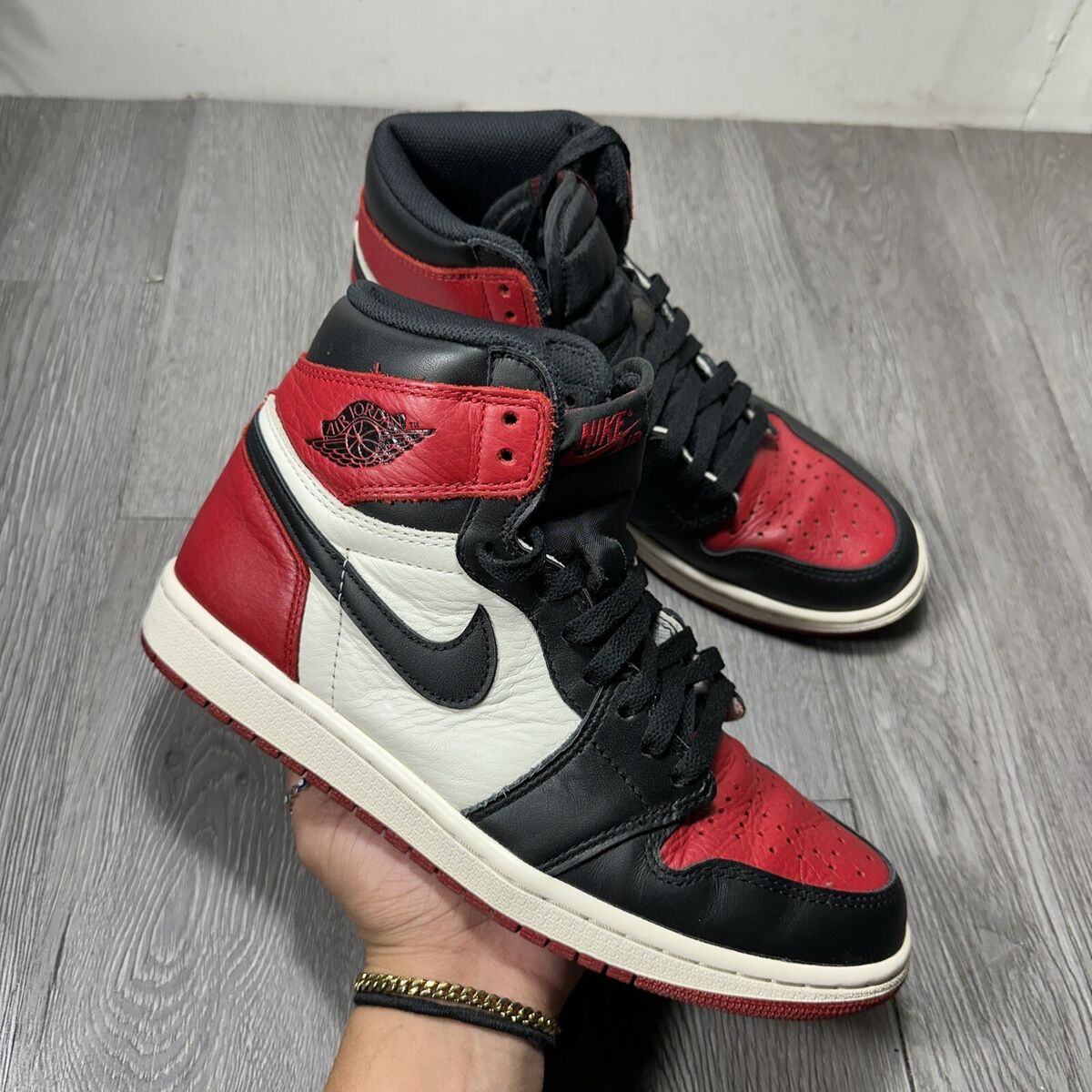 Nike Air Jordan 1 Retro OG High Bred Toe Size 8.5 555088-610 Nike Air Jordan 1 Retro OG High Bred Toe Size 8.5 555088-610