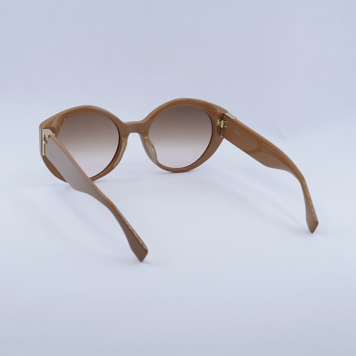 ? NEW FENDI FE40037U 57F CAMEL BROWN PINK SUNGLASSES New Fendi FE40037U 57F Shiny Camel/Brown to Pink Gradient 55  main image 2