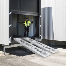 2pcs Aluminum Trailer Ramps Loading Ramps Truck Car Auto Trailer Ramps