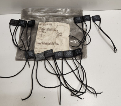 LOT OF 12 NEW IN BAG! LCR CAPACITORS .22UF 250V CAPACITORS FE-SP-HDR23-220/100