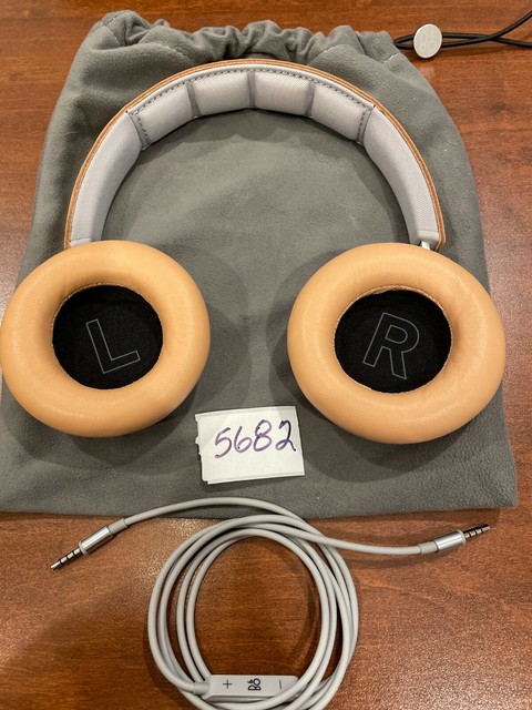 Bang \u0026 Olufsen BeoPlay H6 Headphones 