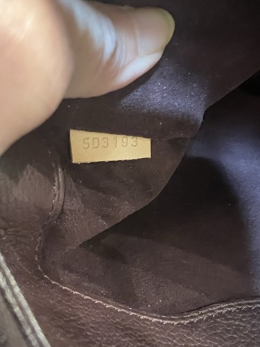Louie Vuitton Pallas Monogram MM Handbag - Very Good to Excellent Condition ! - Picture 9 of 9