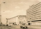AK S/W MESSESTADT LEIPZIG - INTERHOTEL DEUTSCHLAND + POSTAMT 1971 GELAUFEN!