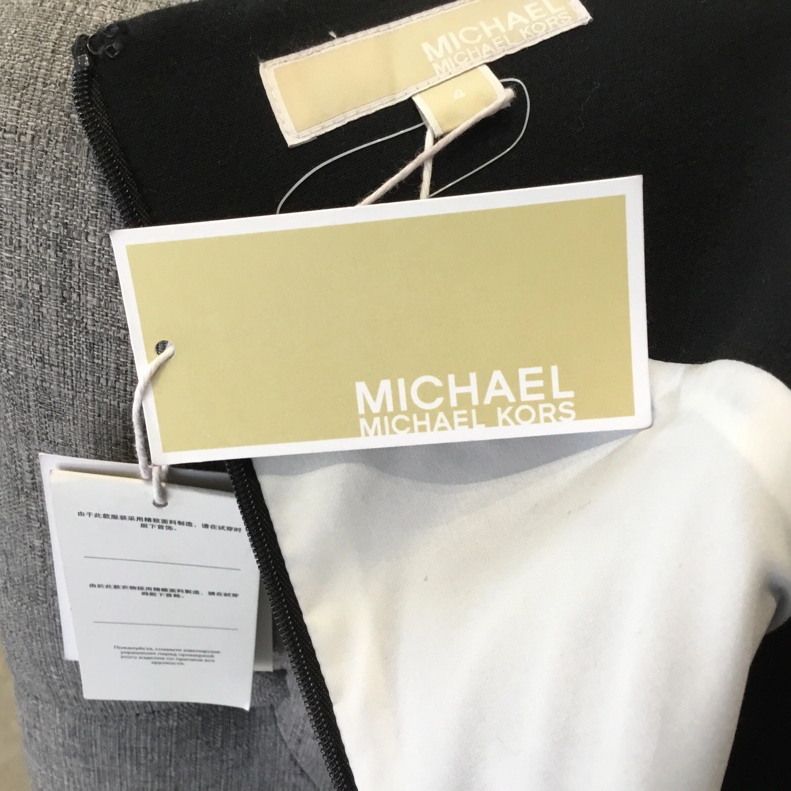 ABITO MICHAEL KORS PANNA NERO con STUDDS. Regno Unito taglia 8. Us taglia 4 prezzo consigliato $ 350 nuovo con etichette