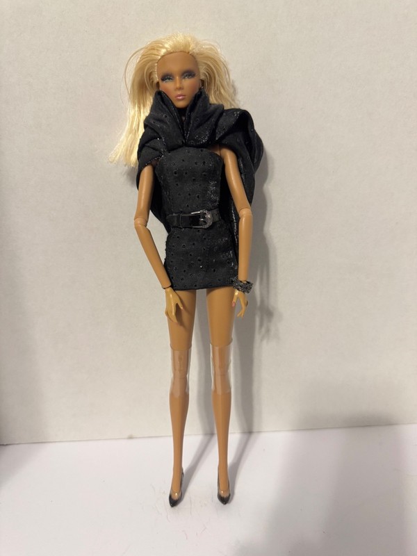 Integrity Toys NuFace Luxe Life Afterglow Lilith Blair Doll