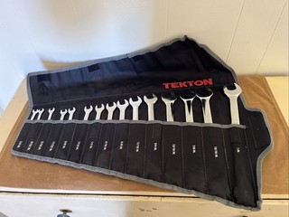 Tekton SAE Combination Wrench 15 Piece Set w/wrench roll Solid 1/4” 1”