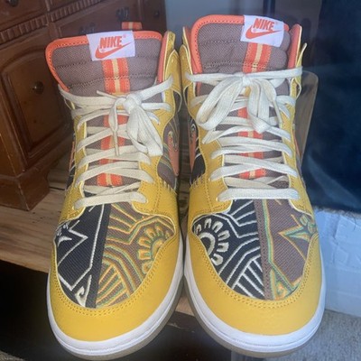 Nike Dunk High Somos Familia Size 11.    ¡ Price Drop ! LOOK