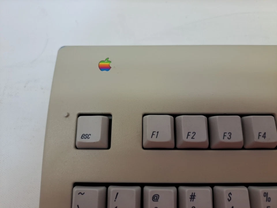 Apple Extended Keyboard II M3501  USED - Image 2 of 4
