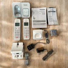 Panasonic KX-TGD832 W White DECT 6.0 Expandable Cordless Answering Phone System