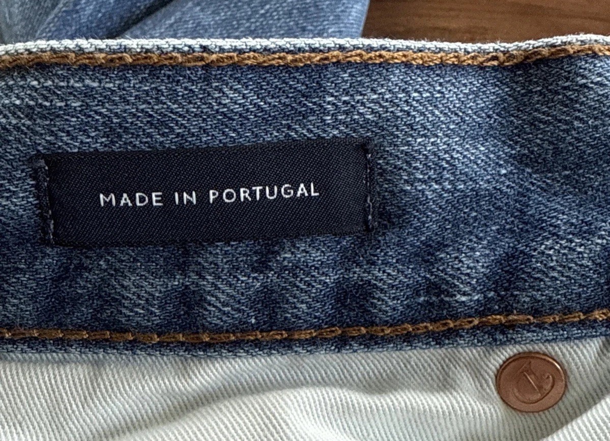 Drake’s London Button Fly Natural Indigo Jeans Size 29 (Actual 30)