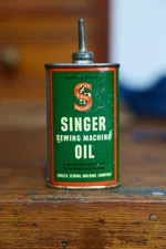 Vintage SINGER SEWING MACHINE OIL Can LEAD TOP Advertising HANDY OILER spout