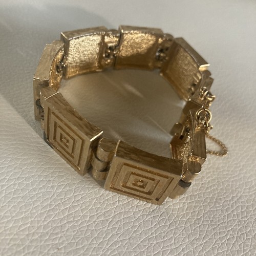 Vintage Monet Textured Gold Tone Wide Link Bracelet with Safety Chain - Picture 3 of 7