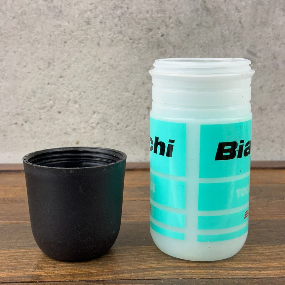 Botella de agua vintage Bianchi Celeste Elite estuche de herramientas taza integrada frío Bev Foto 2 de 4