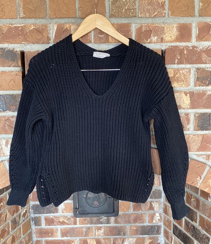 Everlane chunky cotton knit v-neck 