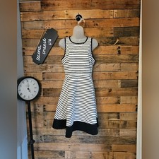 Nicole Miller NY Women's Knit Black White Stripe Fit & Flare Dress Sz S