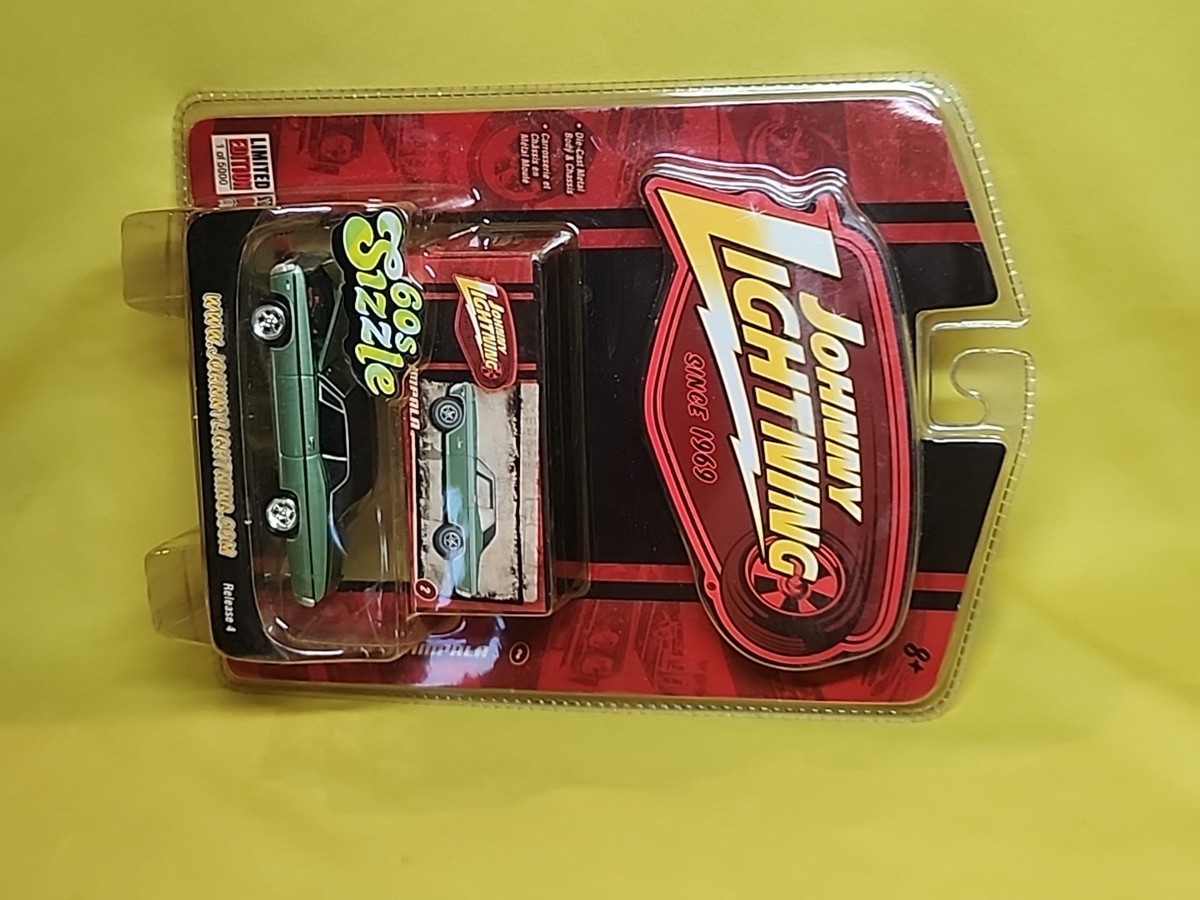 Johnny Lightning 60's Sizzle '68 Chevy Impala 1:64 Green Gray🔥01