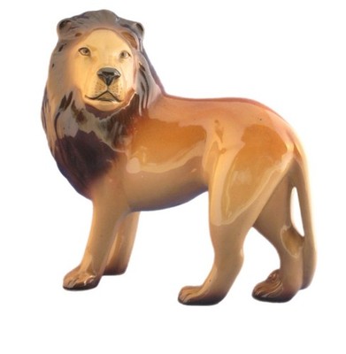 Vintage W R Midwinter Large Lion model.