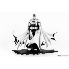 Pure Arts : Batman PX PVC Statue 1/8 SDCC 2024 Batman Black & White Version 27 c