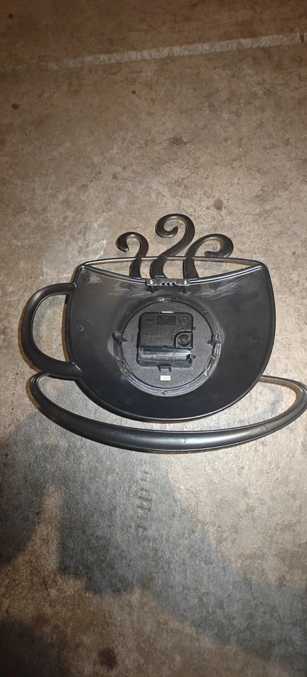 Vintage Latte Cup Wall Clock | Coffee Lover's Kitchen Clock (battery powered) - Image 4 of 4