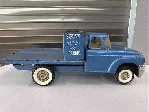 Vintage 1960s Structo Farms Livestock Truck Blue Stake Tonka Buddy L Nylint