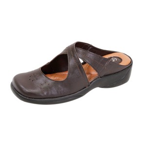 wide width clog sandals