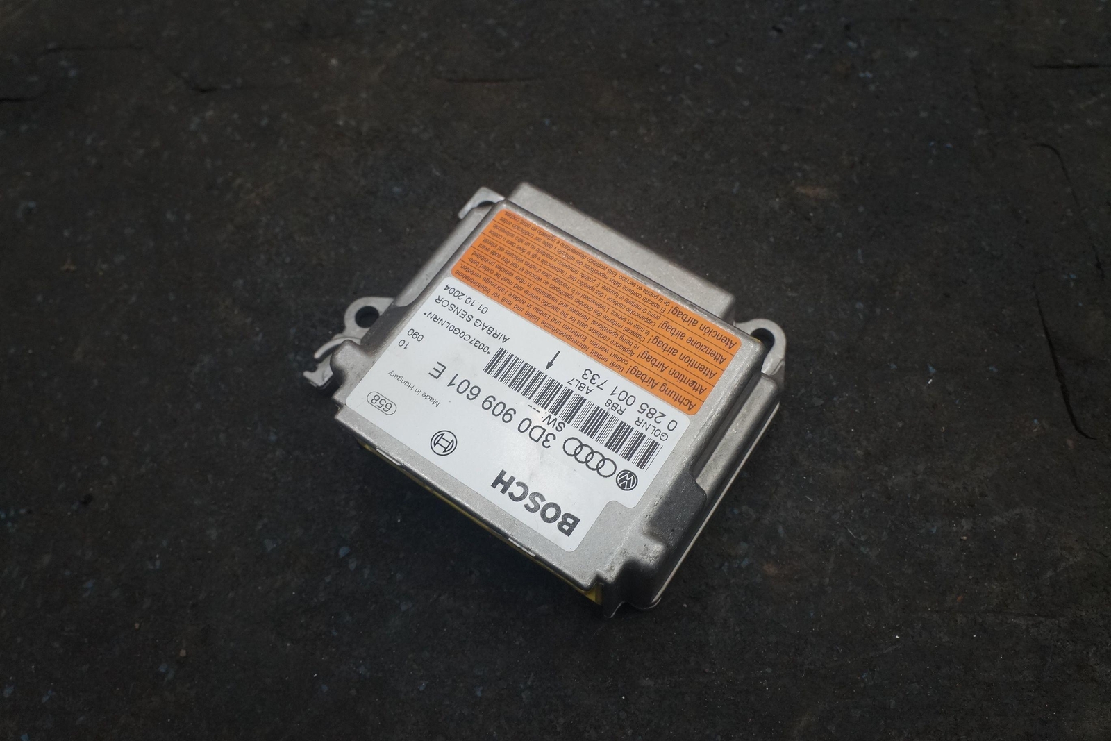 Restraint Computer Control Module ECU 3D0909601E OEM Bentley Continental GT 2005