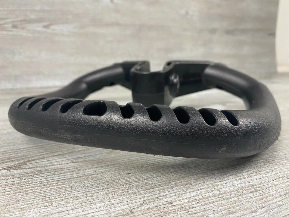 Cub Cadet CS202 Trimmer Part D Handle 75306039 - Image 3 of 3