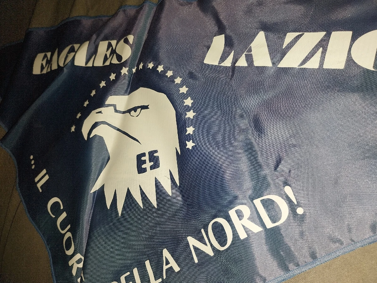 Sciarpa ultras Eagles Supporters (Lazio ? Cantù?) sconosciuta. Stampata