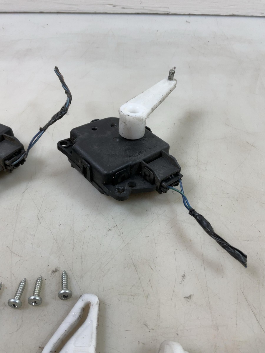 Jeep Wrangler JK OEM Heater Box HVAC Blend Door Motors and Arms