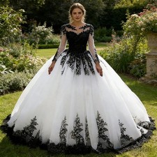 Vintage Black and White Wedding Dresses Gothic Lace Appliques Tulle Bride Gowns