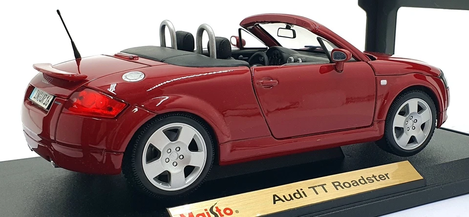 Maisto 1/18 Scale Diecast 31878 - Audi TT Roadster - Dark Red - Image 2 of 4