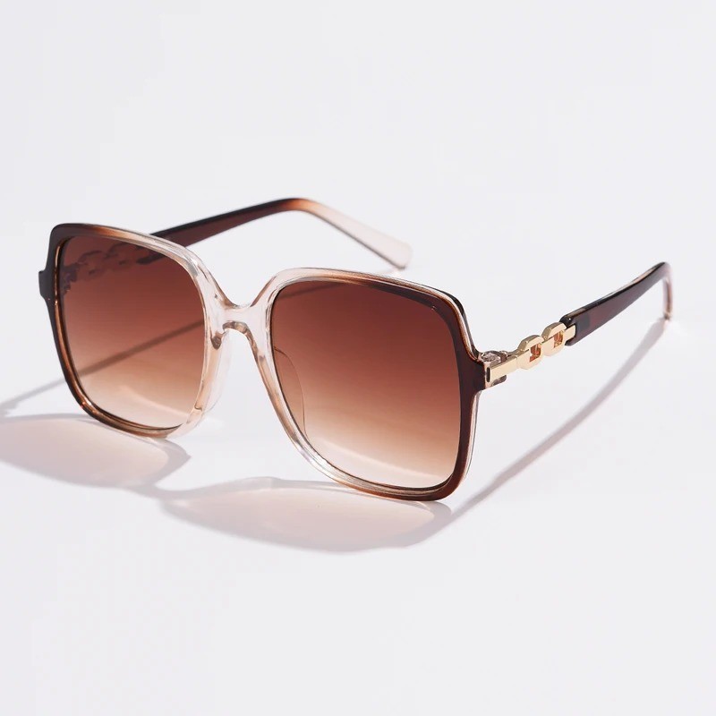 Women’s Fashion Sunglasses Stylish Oversized Shades for a Stunning Look