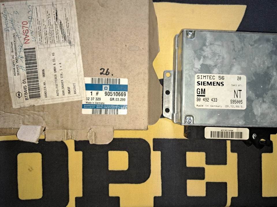 Centralina motore Opel Omega B 2.0i Siemens 90492433 NT - Immagine 2 di 3