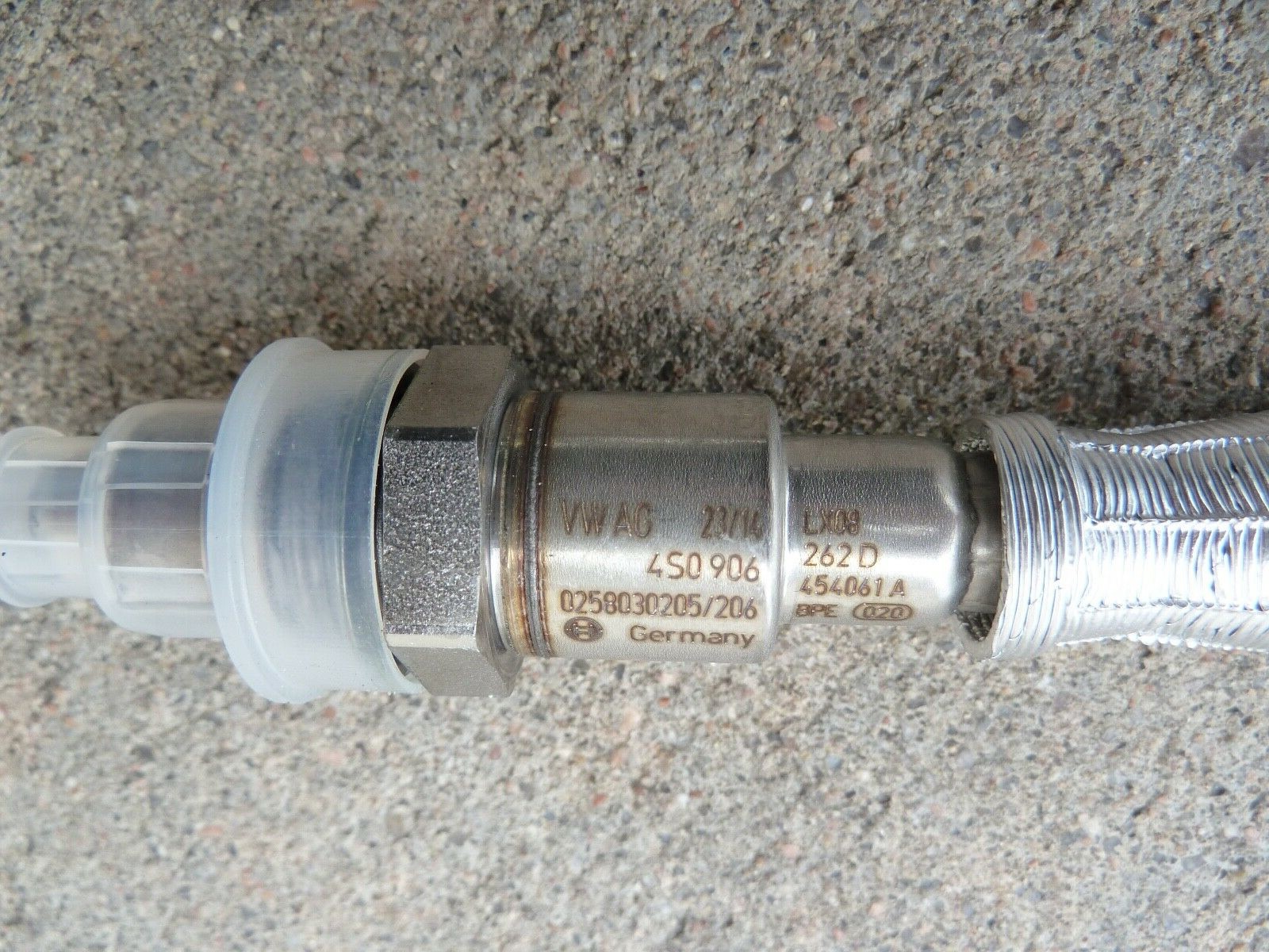 NEW Lamborghini Huracan Genuine O2 Oxygen Sensor OEM Lambda Probe R8 V10
