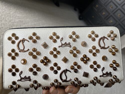 Christian Louboutin PANETTONE Around long wallet purse Christian Louboutin PANETTONE Around long wallet purse