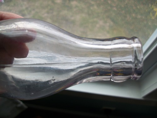 WALKER'S GRAPE JUICE SMALL MINI HAND BLOWN SODA APPLIED CROWN TOP FREE SHIP - Picture 2 of 3