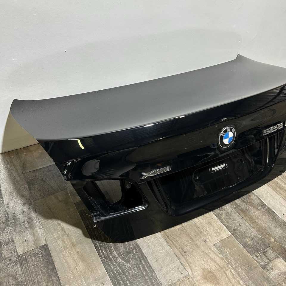 2011-16 BMW F10 550 535i 528i седан крышка багажника оболочка в сборе JET BLACK OEM - Изображение 2 из 4