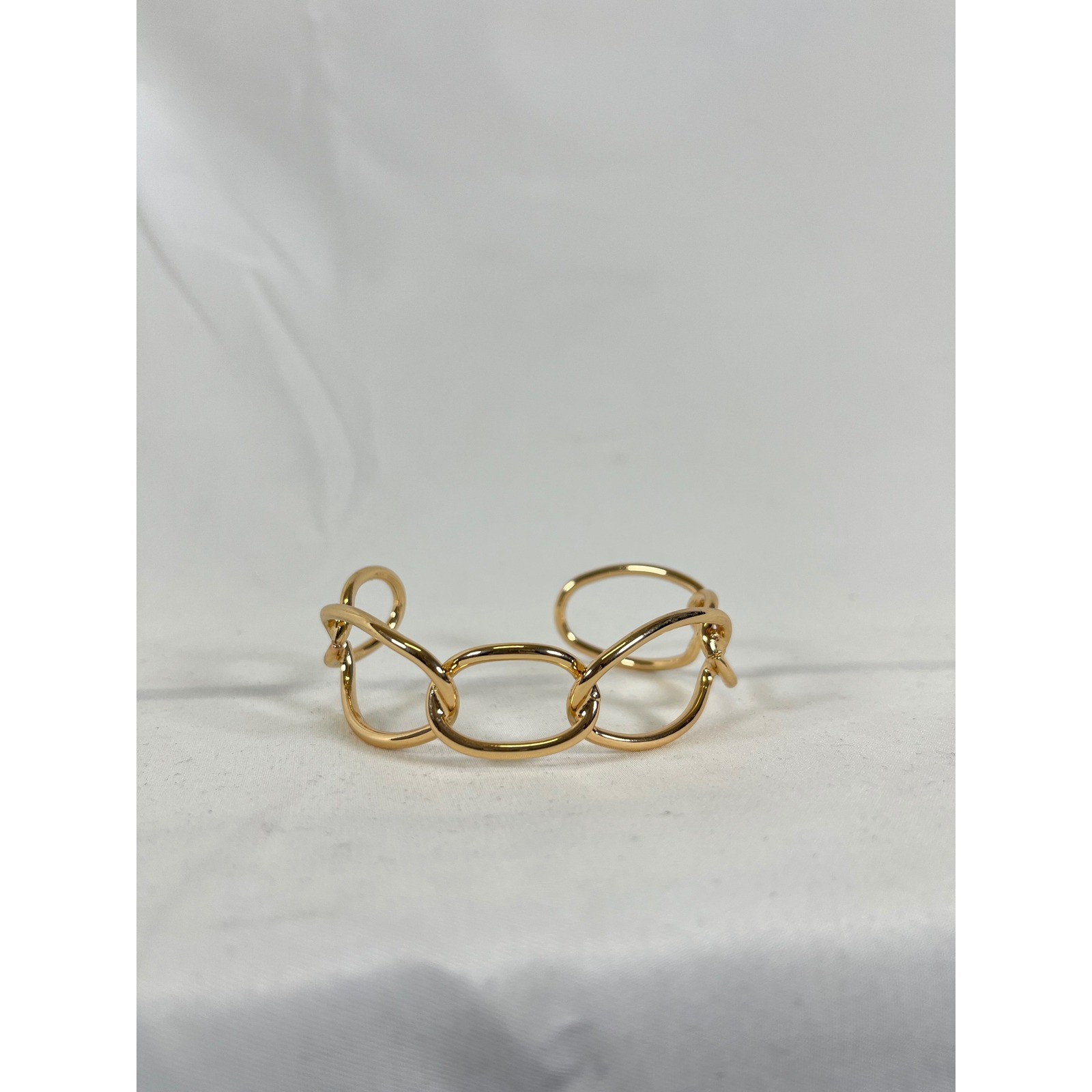 Gold Tone Interlocking Oval Link Cuff Bracelet Fa… - image 3