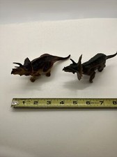 Lot Of 2 plastic toy dinosaur 5inch 2 Dinosaurs