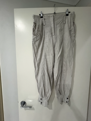 Witchery Women's Linen Blend Capri Pants Grey Size 10