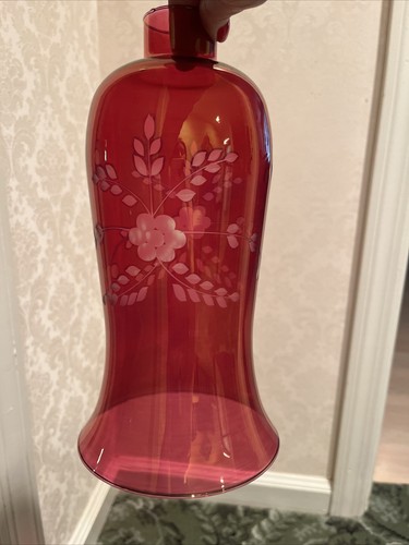 Large Cranberry Hurricane Shade W/Cut Flowers Design - 第 8/10 張圖片